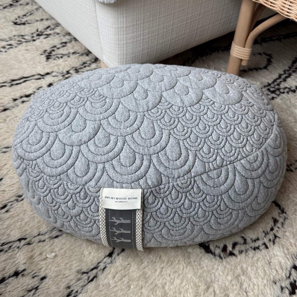 Brentwood Home Crystal Cove Meditation Cushion